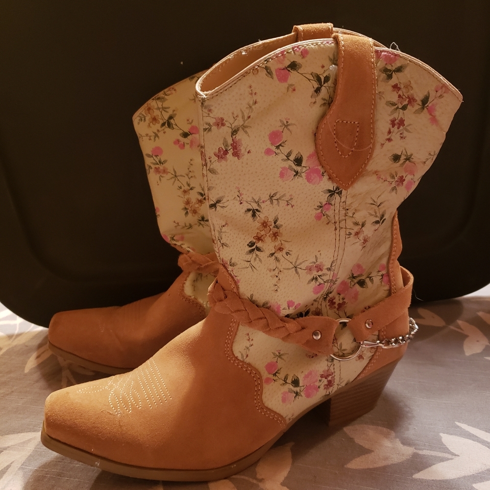 Women's Cowboy Boots